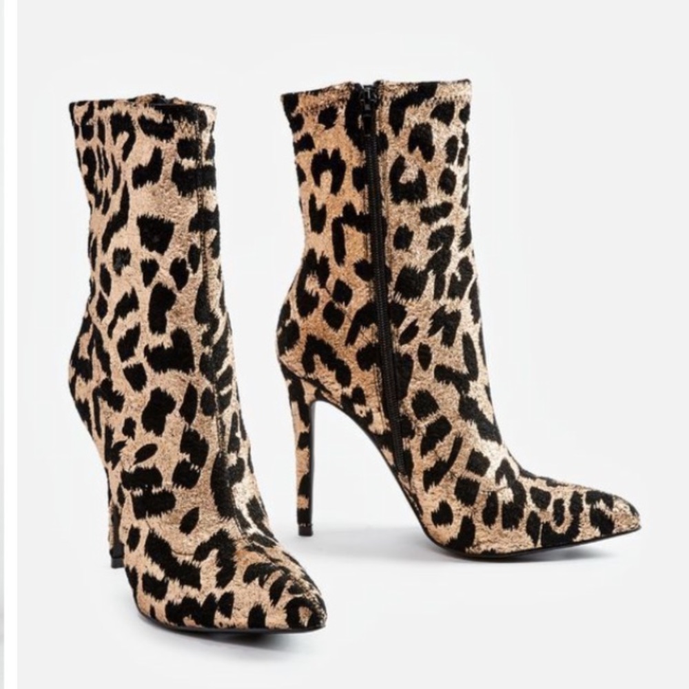 JustFab Leopard Shylan Bootie (Runs Small) Sz. 8